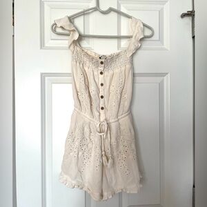 American Eagle XS short (XSS) off-the-shoulder cream romper